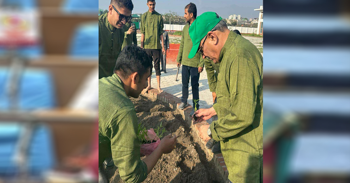 प्रधानमन्त्रीद्वारा बालुवाटारमा तरकारी खेतीको शुभारम्भ